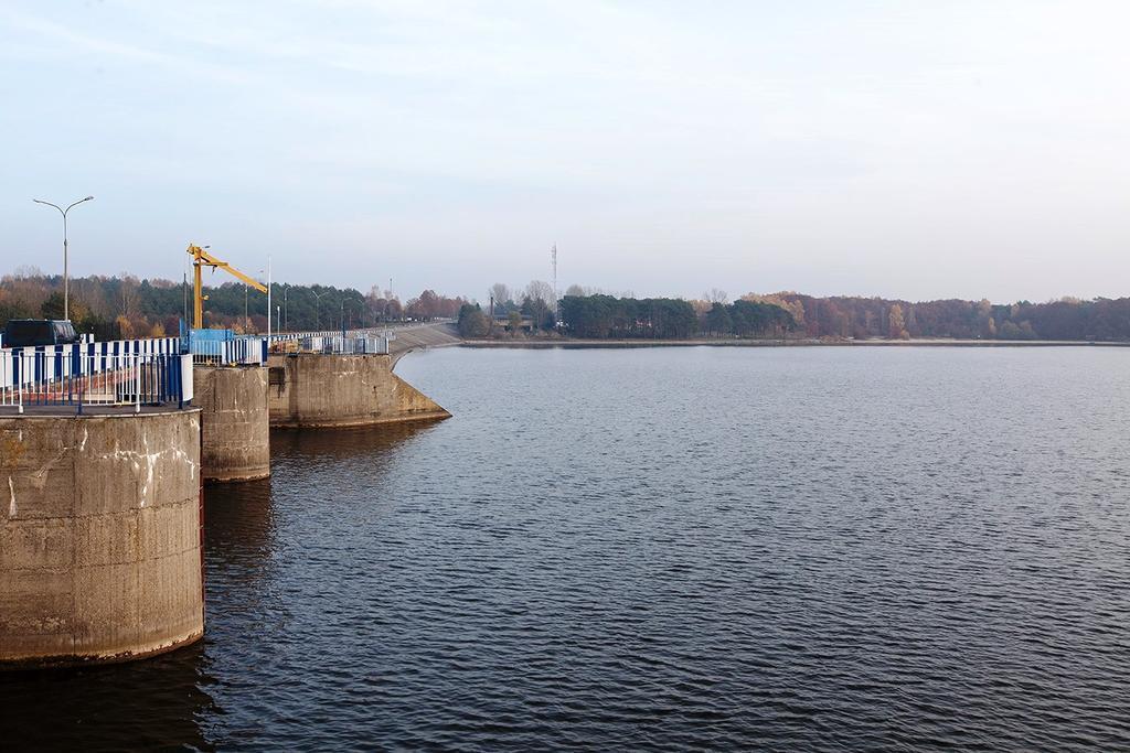 Hotel Inwest Osrodek Szkoleniowo-Wypoczynkowy à Smardzewice Extérieur photo