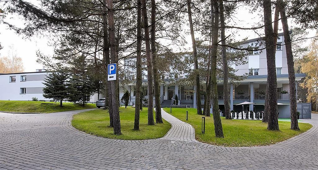 Hotel Inwest Osrodek Szkoleniowo-Wypoczynkowy à Smardzewice Extérieur photo